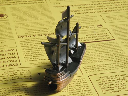 画像: アンティーク鉛筆削り/帆船